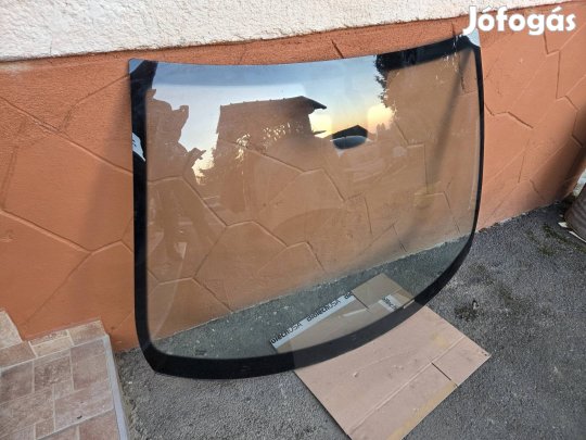 Peugeot 207 CC első szélvédő 