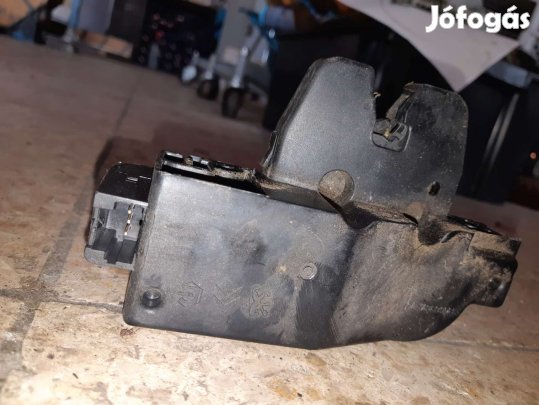 Peugeot 307 Csomagtérajtó Zár + Központizár Motor