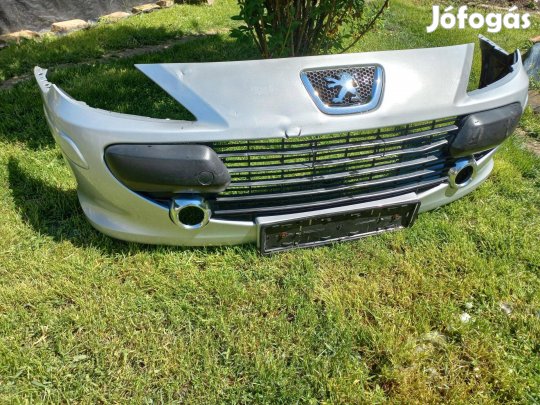 Peugeot 307 facelift sérült első lökhárító Ezrc színkód