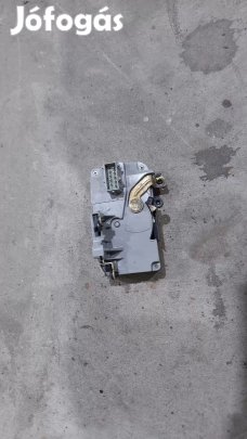 Peugeot 406 95- Bal első ajtó ajtózár zárszerkezet zár szerkezet 8062