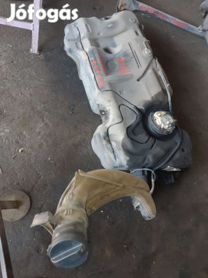 Peugeot 407 Üzemanyag Tank + Üzemanyag Szintjelző