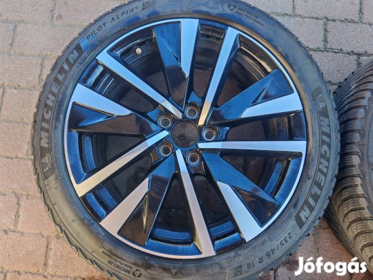 Peugeot 508 2020 gyári 18col alufelni 235/45r18 téli