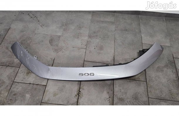 Peugeot 508 első lökhárító felső díszléc 9816123977