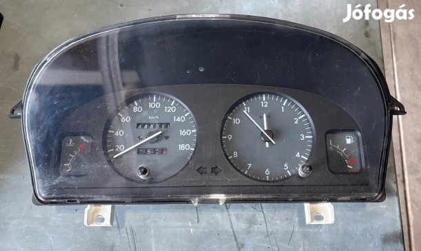 Peugeot Partner Citroen Berlingo óracsoport