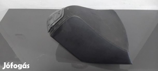 Peugeot Satelis 400 Vezető ülés