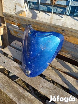 Peugeot V click első idom