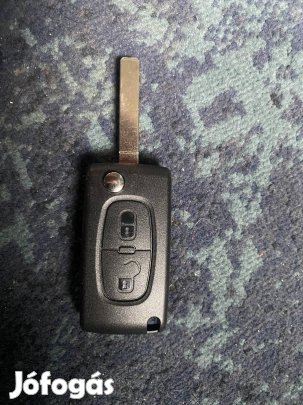 Peugeot üres bicskakulcsház.