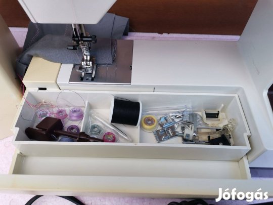 Pfaff Tipmatic 1015 varrógép (német)