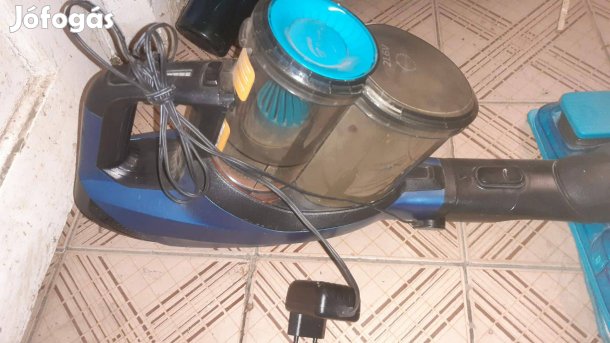 Philips Speedpro Aqua Akkus nyeles porszívó