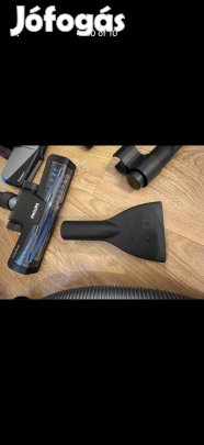 Philips porzsák nélküli porszívó