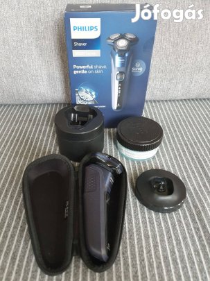 Phillips series 5000 S5585/30 Elektromos Borotva+tartozékok+tisztító