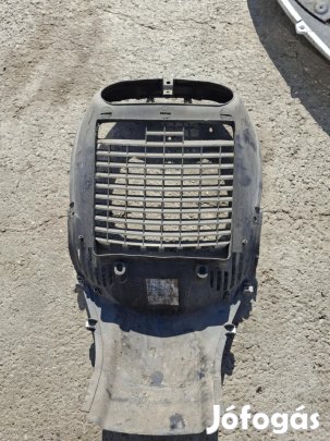 Piaggio Beverly első kerék mögötti idom