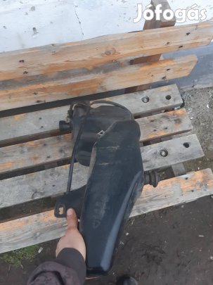 Piaggio Liberty 125 üzemanyag tank szintjelzővel