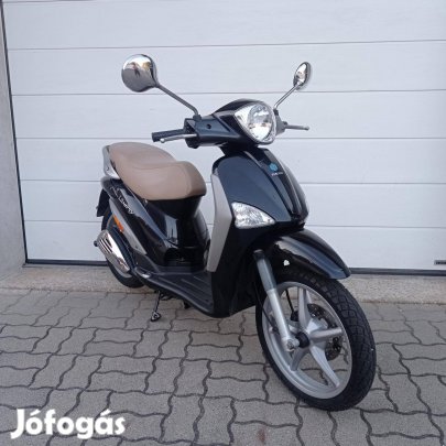 Piaggio Liberty 50 2T Első tulajtól! Sérülés me...