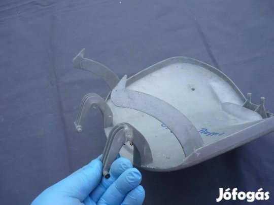 Piaggio Liberty kesztyűtartó ajtó