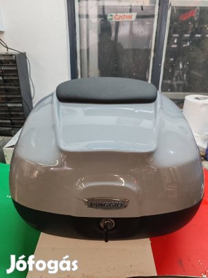 Piaggio Medley gyári doboz Szett