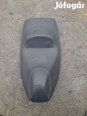 Piaggio X evo ülés