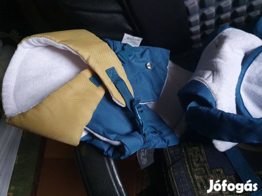 Pierre Cardin kék babahordozó - kenguru