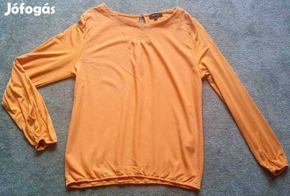 Pihe-puha finom tapintású márkás 36os (S) póló vagy blúz