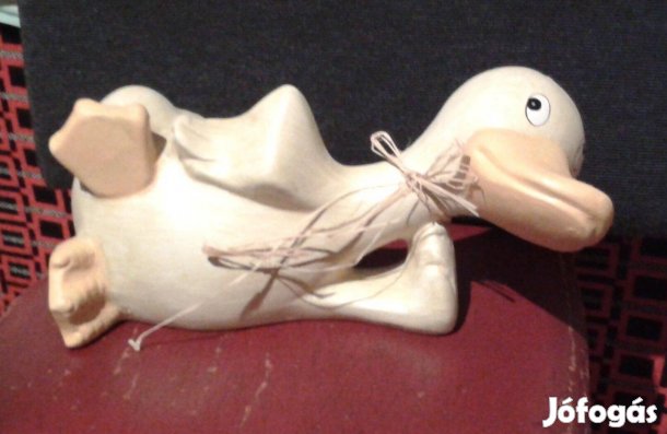 Pihenő kacsa, dekorativ asztali dísztárgy
