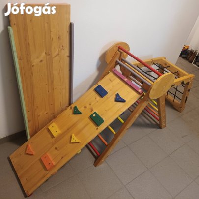 Pikler háromszög, mászóka, 