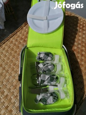 Piknik kosár, hátizsák eladó. Új. 