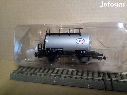 Piko Fs. Esso kéttengelyes tartálykocsi H0 Ep.IV