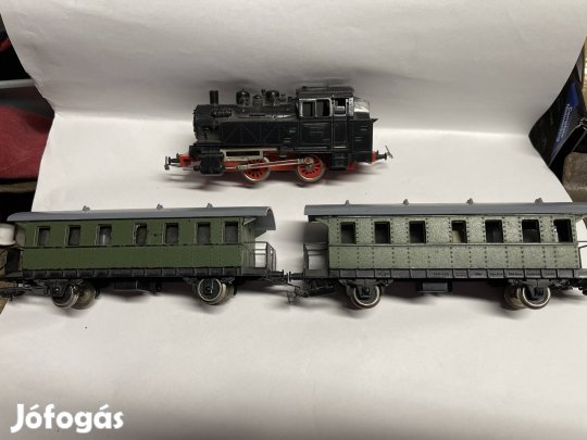 Piko modell kocsik eladók.