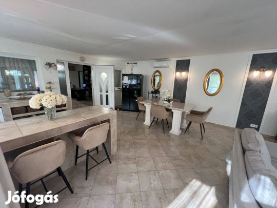 Pilis külterületén gyönyörű környezetben, rezsimentes ingatlan eladó