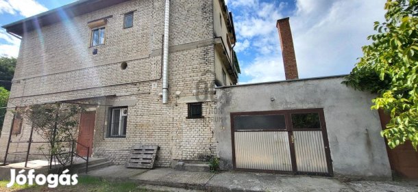 Pilisi 179 nm-es lakás eladó