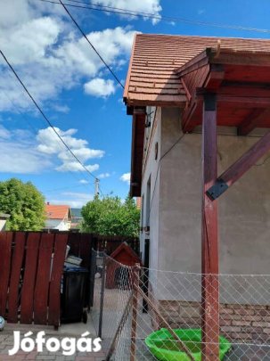 Pilisvörösváron, csendes, méltán igen népszerű részén eladó eg...