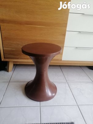 Pille szék retro ülőke csoki barna 3 db-ra szedhető,stabil!!