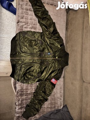 Pilota  kabát eladó. Mérete :L