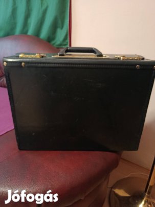 Pilóta bör táska börönd