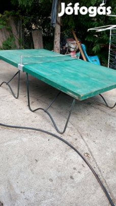 Ping pong asztal