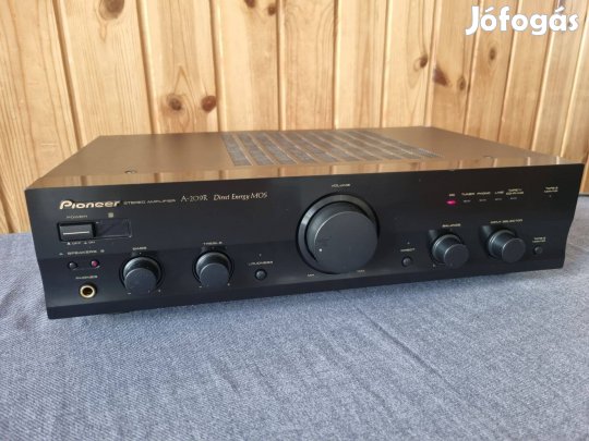 Pioneer A-209R erősítő