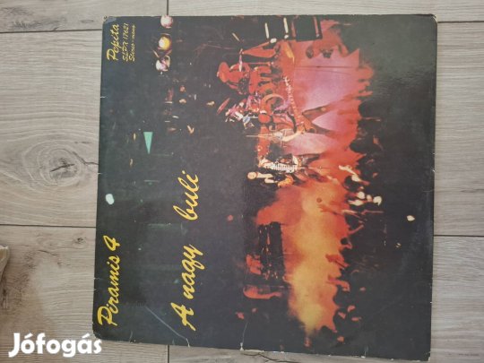 Piramis 4 bakelit lemez 