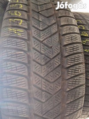 Pirelli 235/55R19 SCORPION WINTER 4-5mm használt gumi HG13634 téli