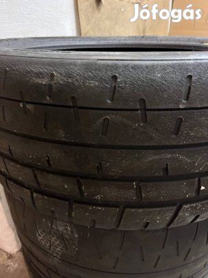 Pirelli P Zero Trofeo Semi Slick 245/35R19 gumi