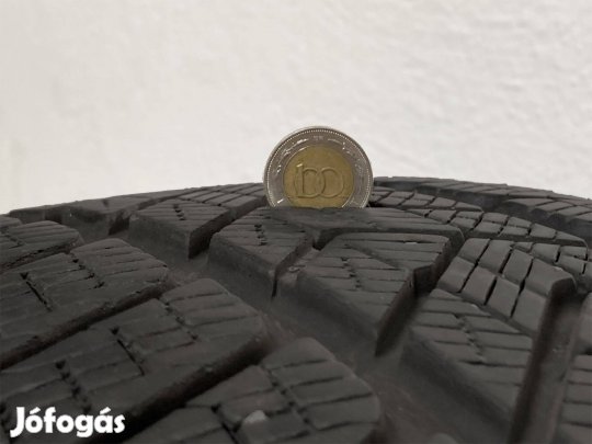 Pirelli Scorpion Winter 235/55 R19 105H M+S 4db Téli gumi gumiabroncs