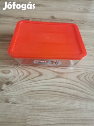 Pirex tároló edény 