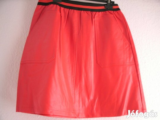 Piros Új műbőr szoknya "S" méret derékban gumis
