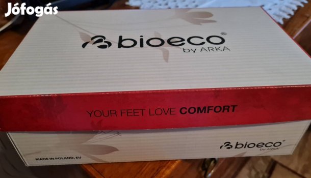 Piros bőrcipő eladó