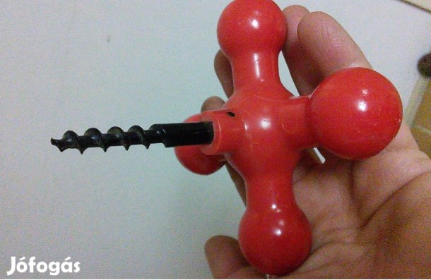 Piros dugóhúzó dugó