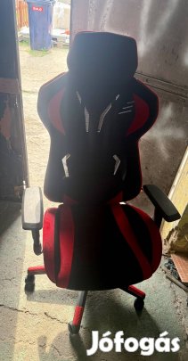 Piros-fekete Gamer szék