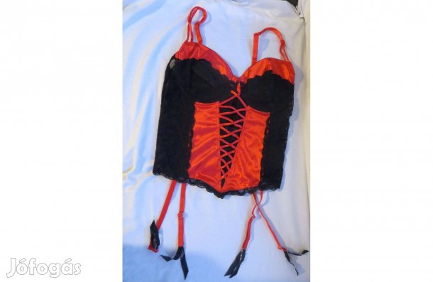 Piros fekete csipkés fűzős harisnyatartós fehérnemű 85B