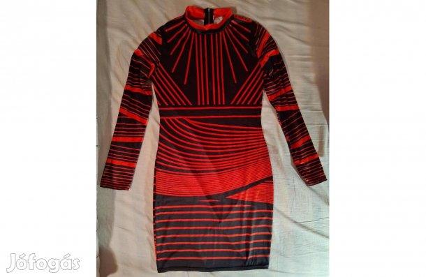 Piros-fekete ruha S