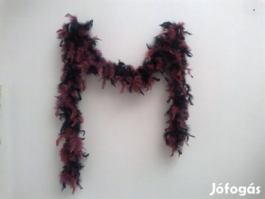 Piros-fekete tollas boa eladó