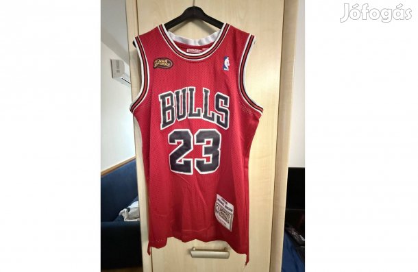 Piros mez, újszerű