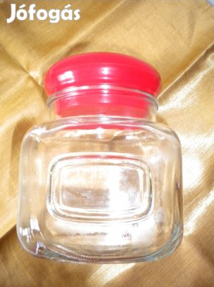 Piros műanyagdugós üveg, szögletes, felíratozható, cukorka, nasi tartó